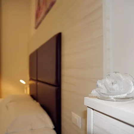 Otel Fioralba 2*