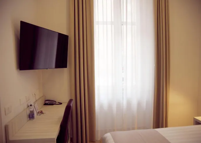 Fioralba Hotel 2*